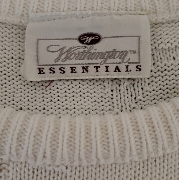 Vintage Worthington No Size White Knit Embroidered Short Sleeve Sweater - Picture 5 of 8